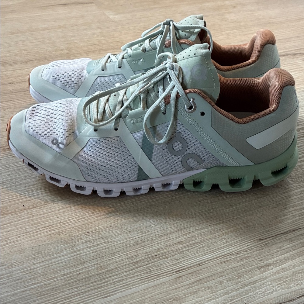On Running Women's Sneakers - Light Green and Brown